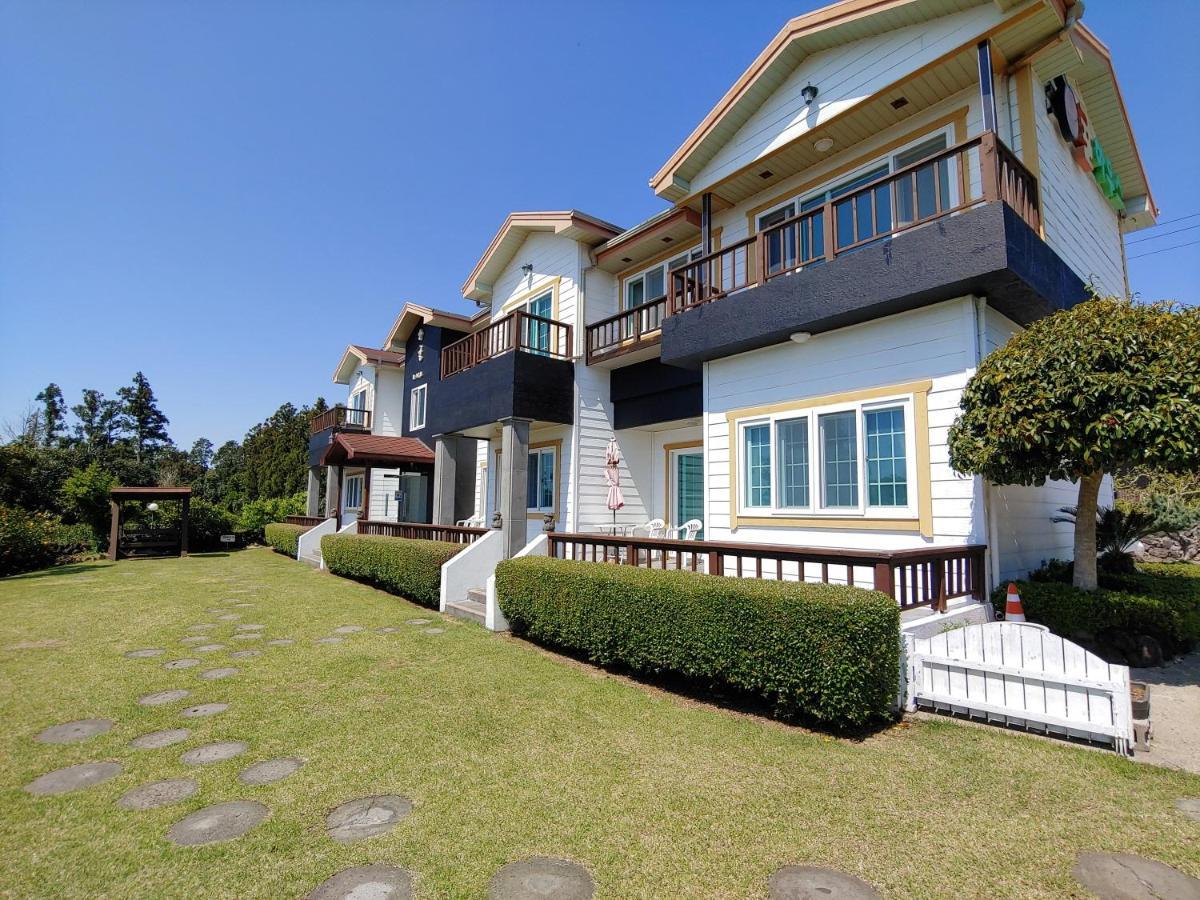 Gyulhouse Pension Seogwipo-stad Buitenkant foto